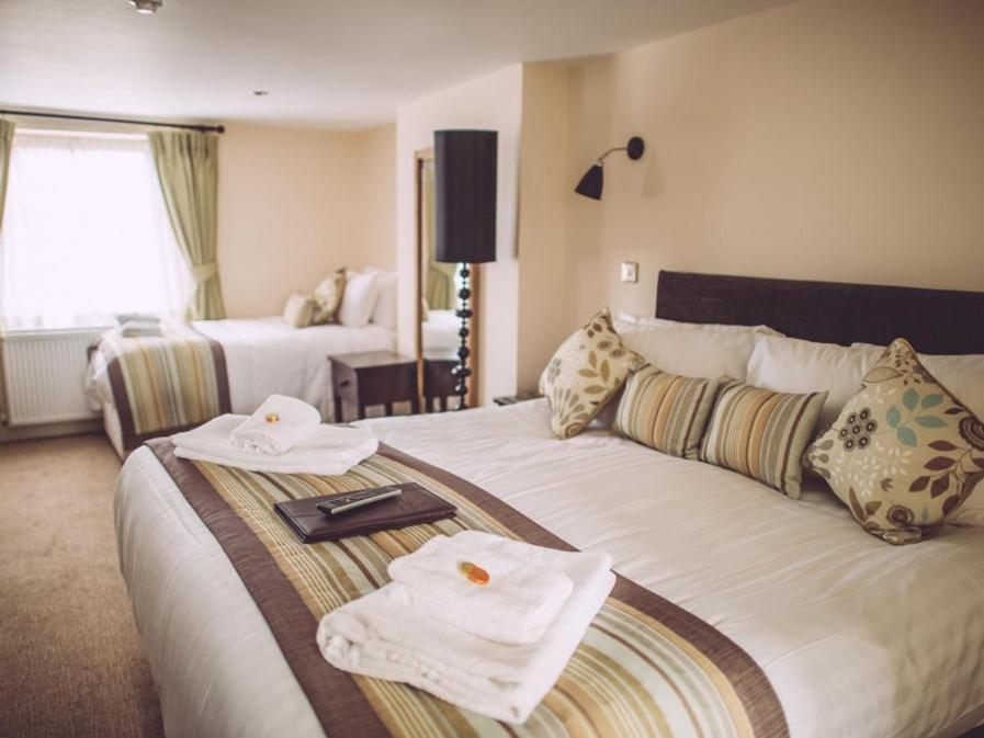 The George Hotel West Bay Room photo